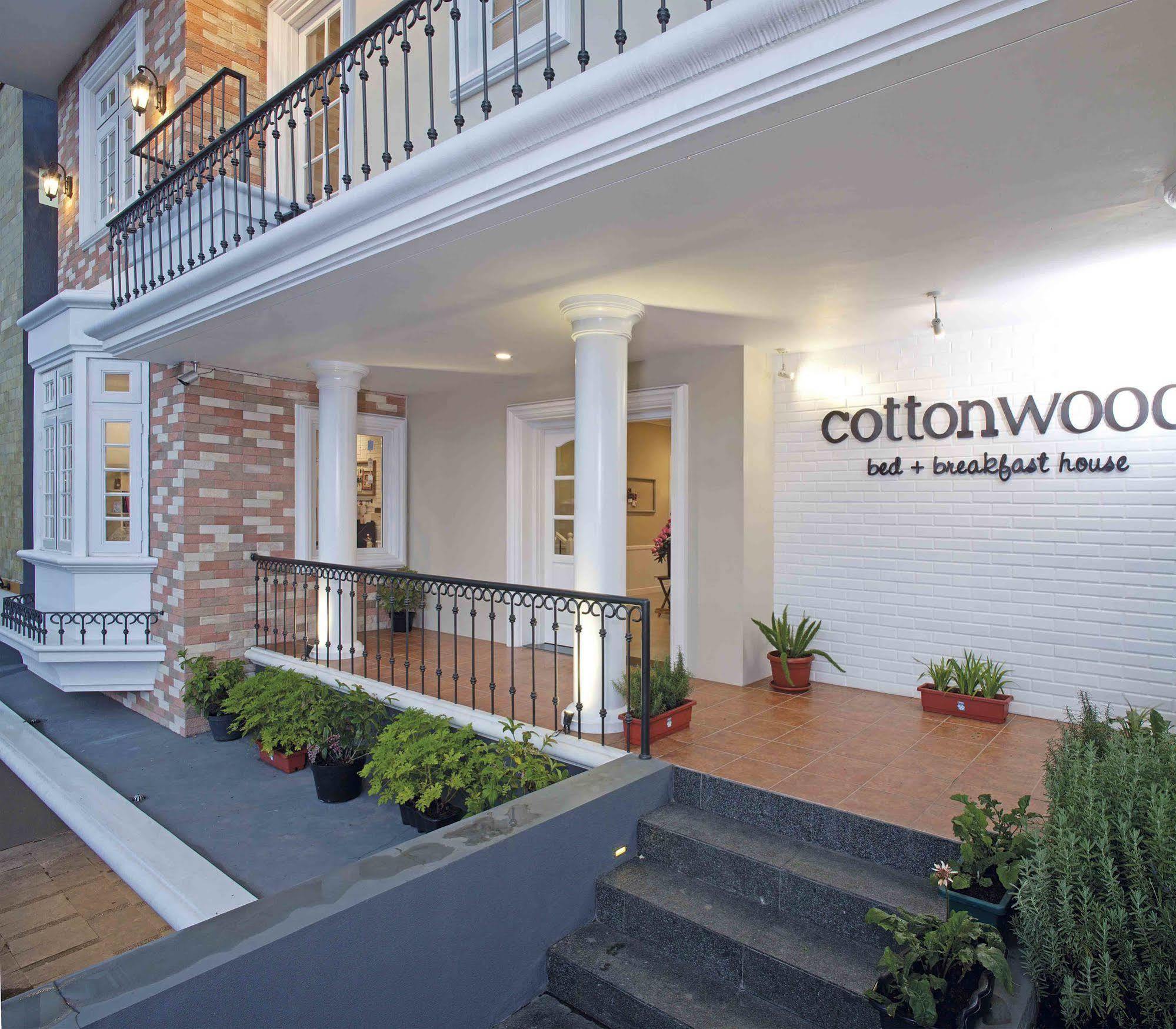 Cottonwood Bed & Breakfast House Bandung Extérieur photo